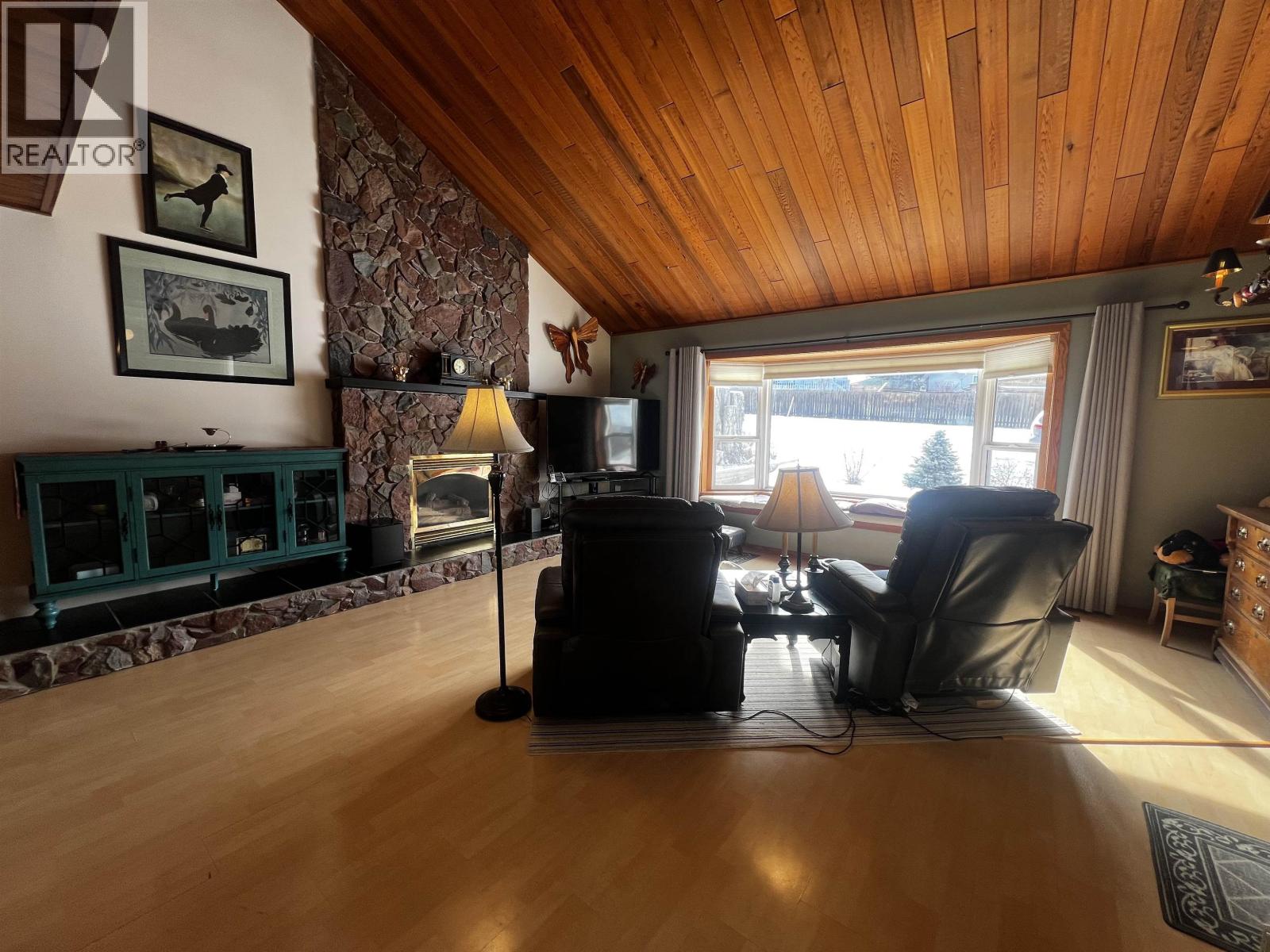 521 SIMON FRASER AVENUE, Fraser Lake