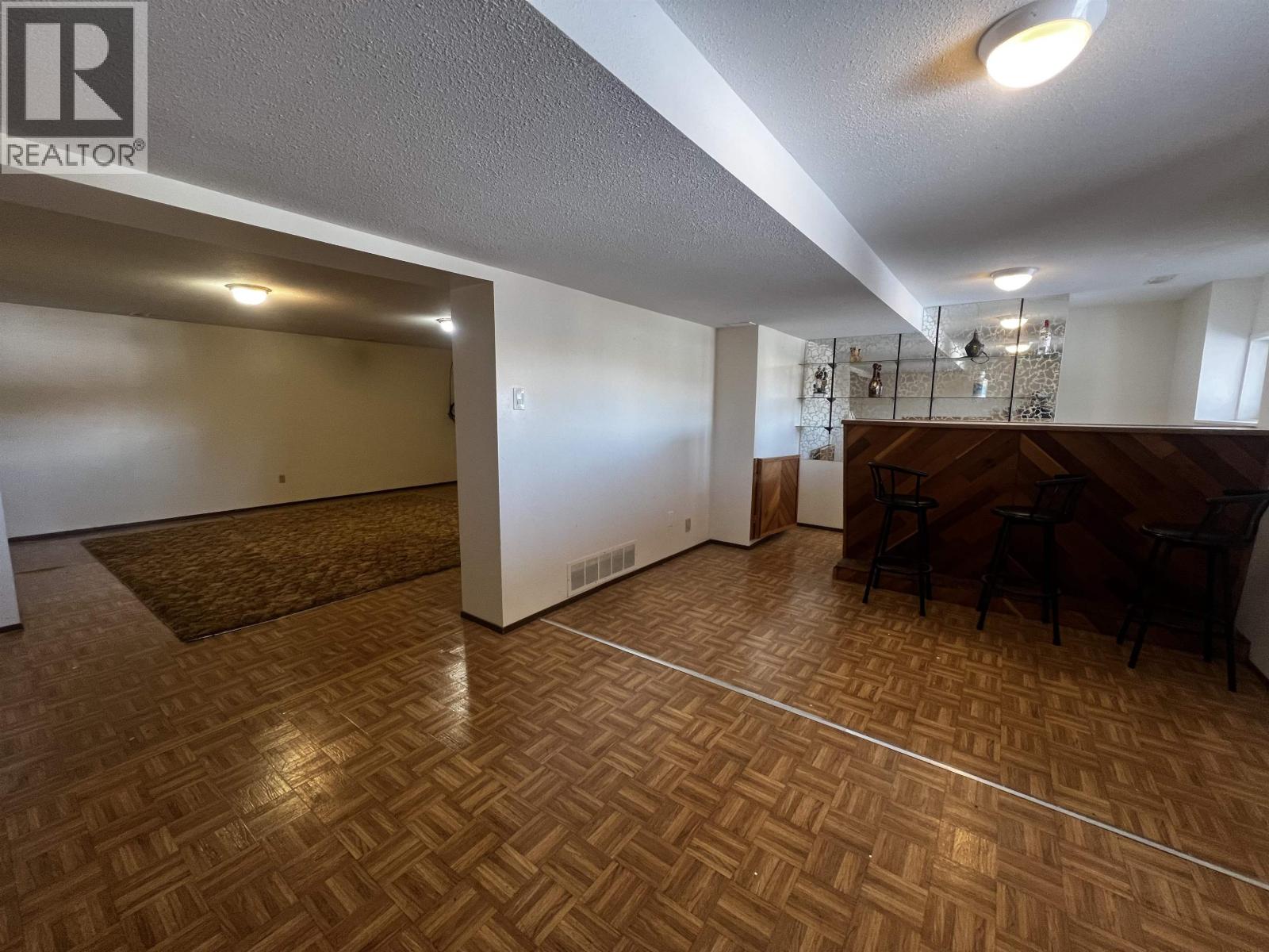 521 SIMON FRASER AVENUE, Fraser Lake