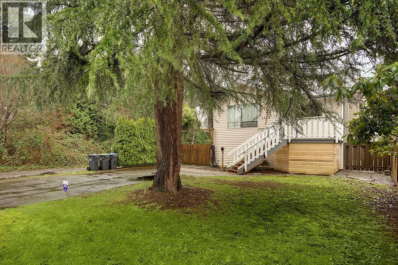 1736 LANGAN AVENUE, Port Coquitlam