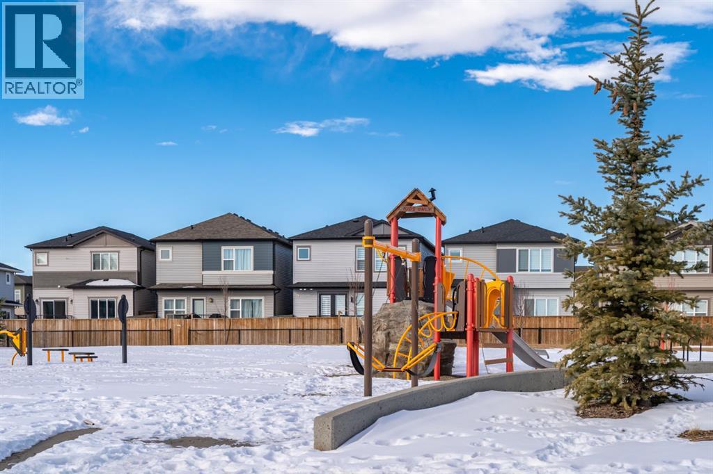 Single Family House for Sale in  Savanna Landing NE Saddle Ridge Calgary 