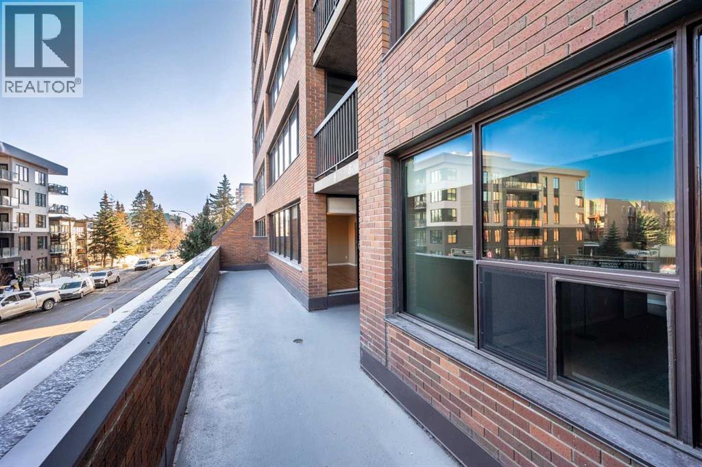 Single Family House for Sale in    Avenue SW Mission Calgary 