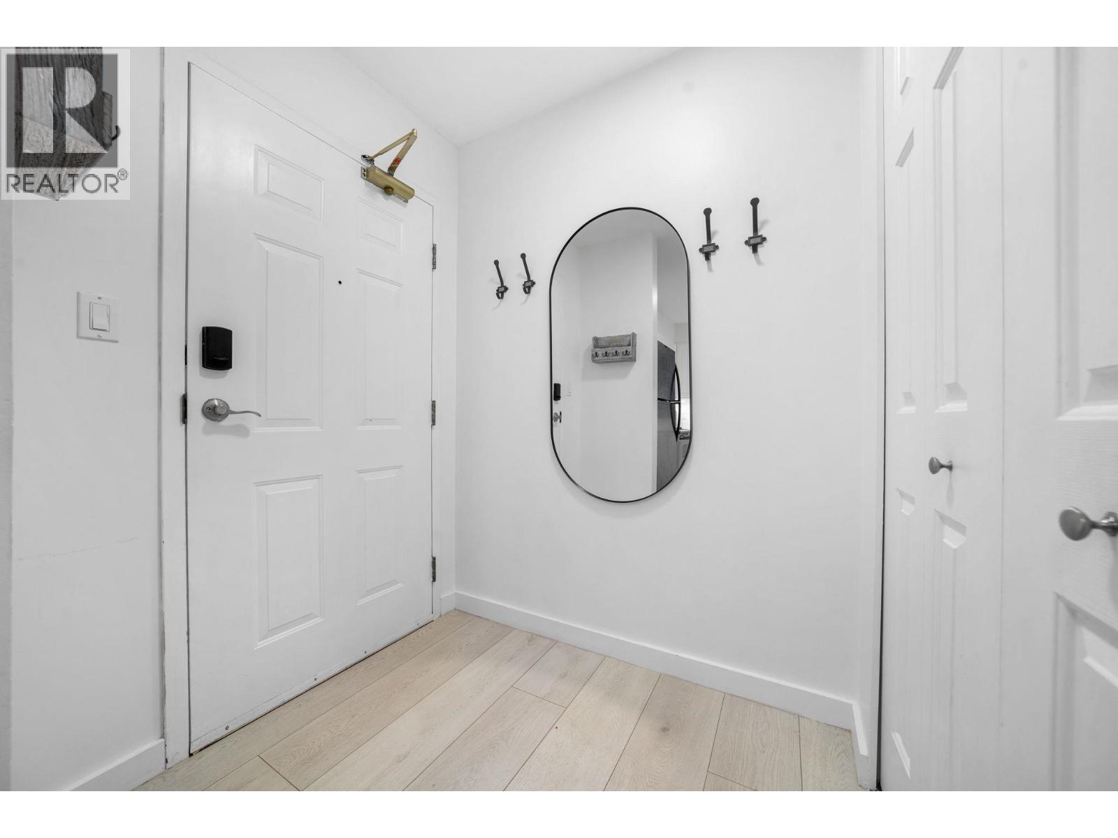 215 3600 WINDCREST DRIVE, North Vancouver