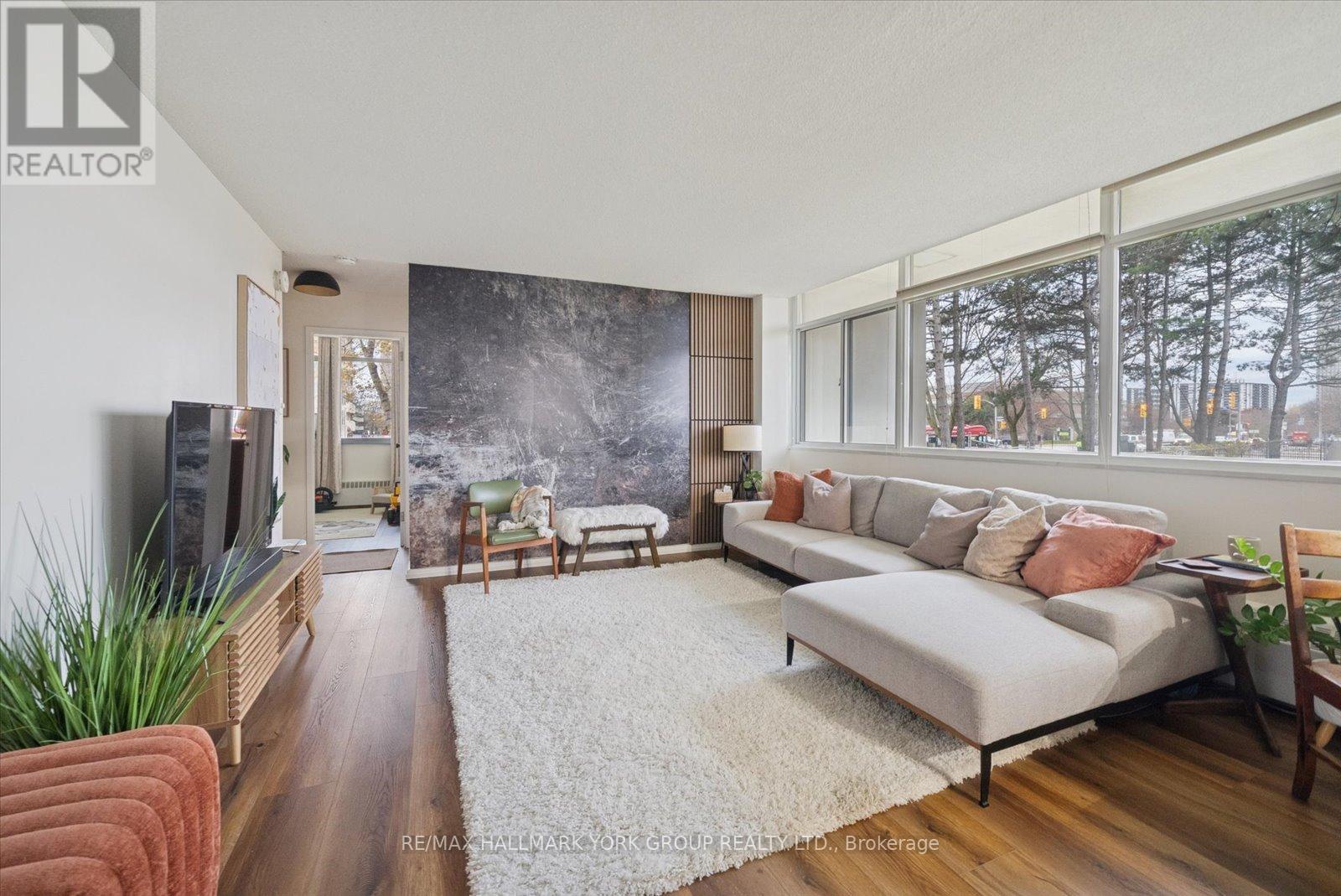 Listing photo of 103 - 715 DON MILLS ROAD