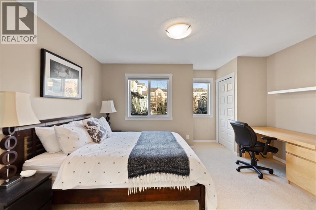 
          541 Mckenzie Towne Close Southeast
            <br/>
            <span>Calgary</span>
            , 
            <span>AB</span>
             <span>T2Z1A8</span>
         - Photo 13