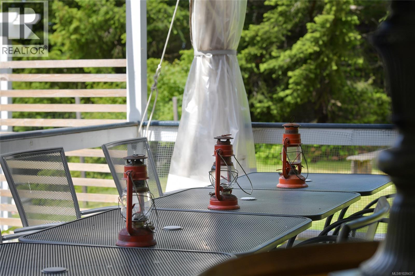  454 Village Bay Road, Mayne Island