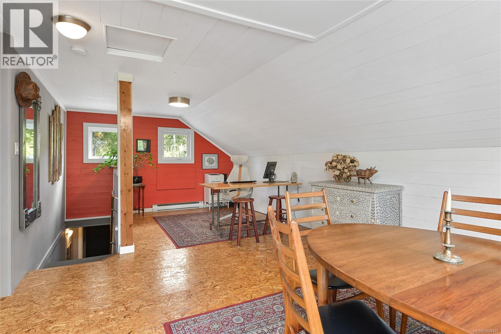  454 Village Bay Road, Mayne Island