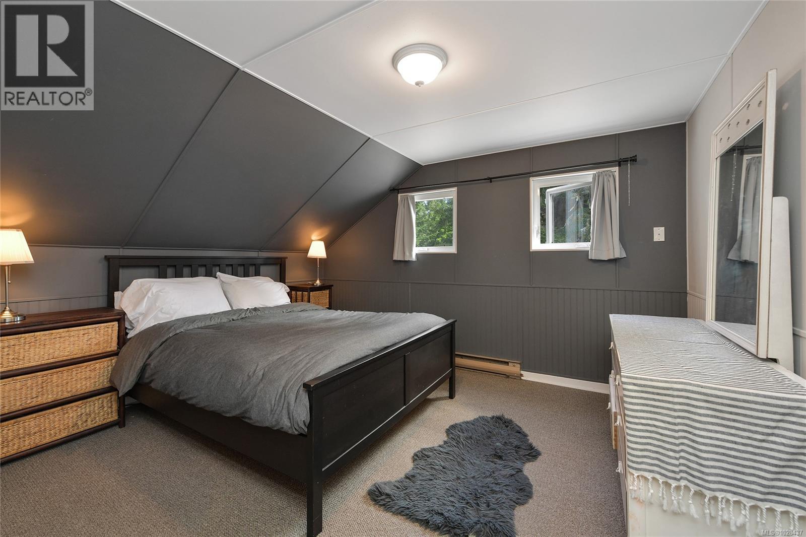  454 Village Bay Road, Mayne Island