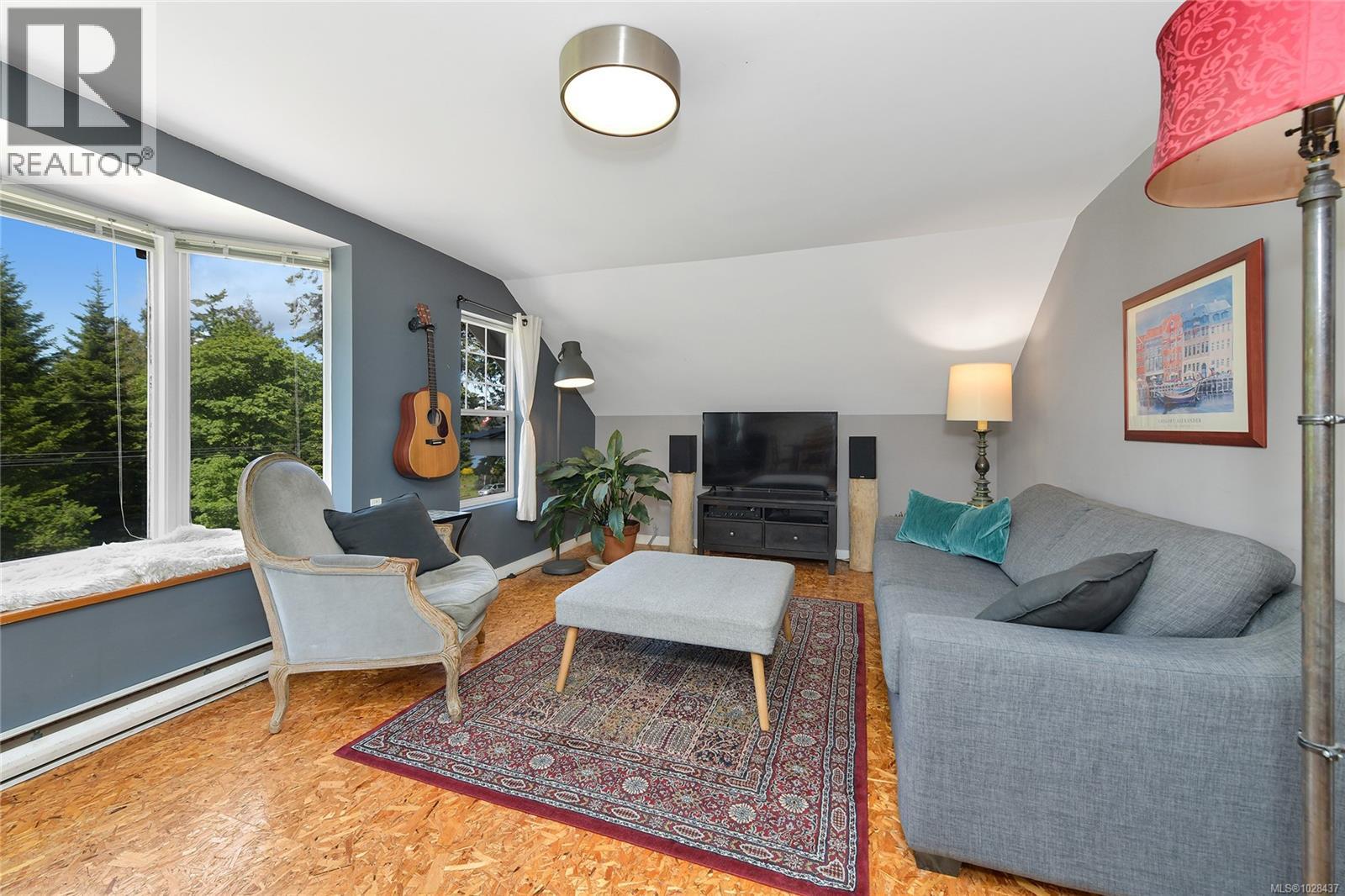  454 Village Bay Road, Mayne Island