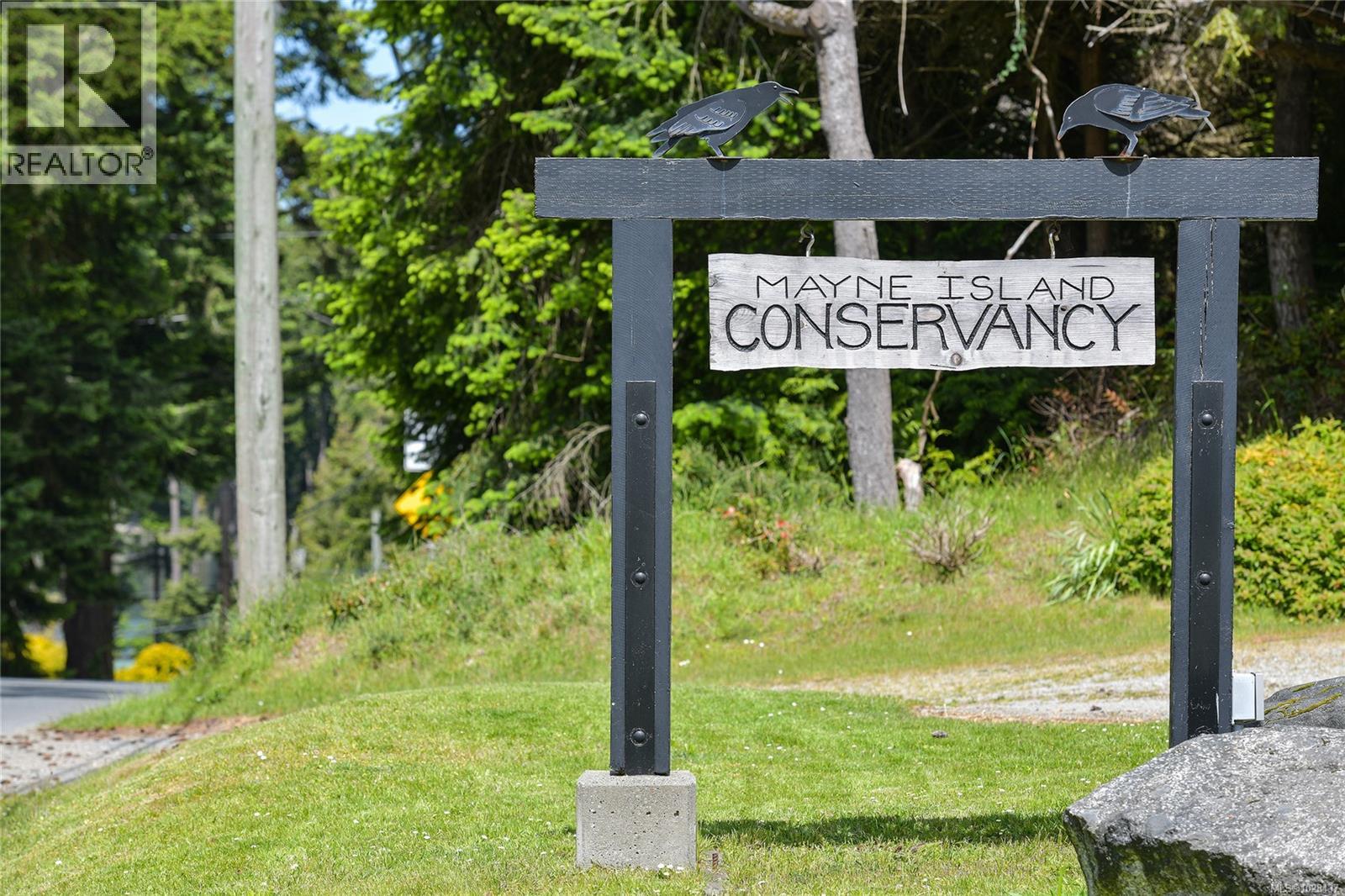  454 Village Bay Road, Mayne Island