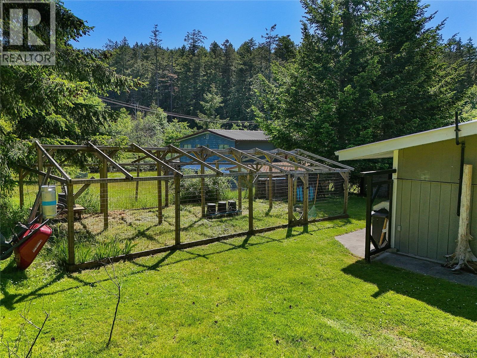  454 Village Bay Road, Mayne Island