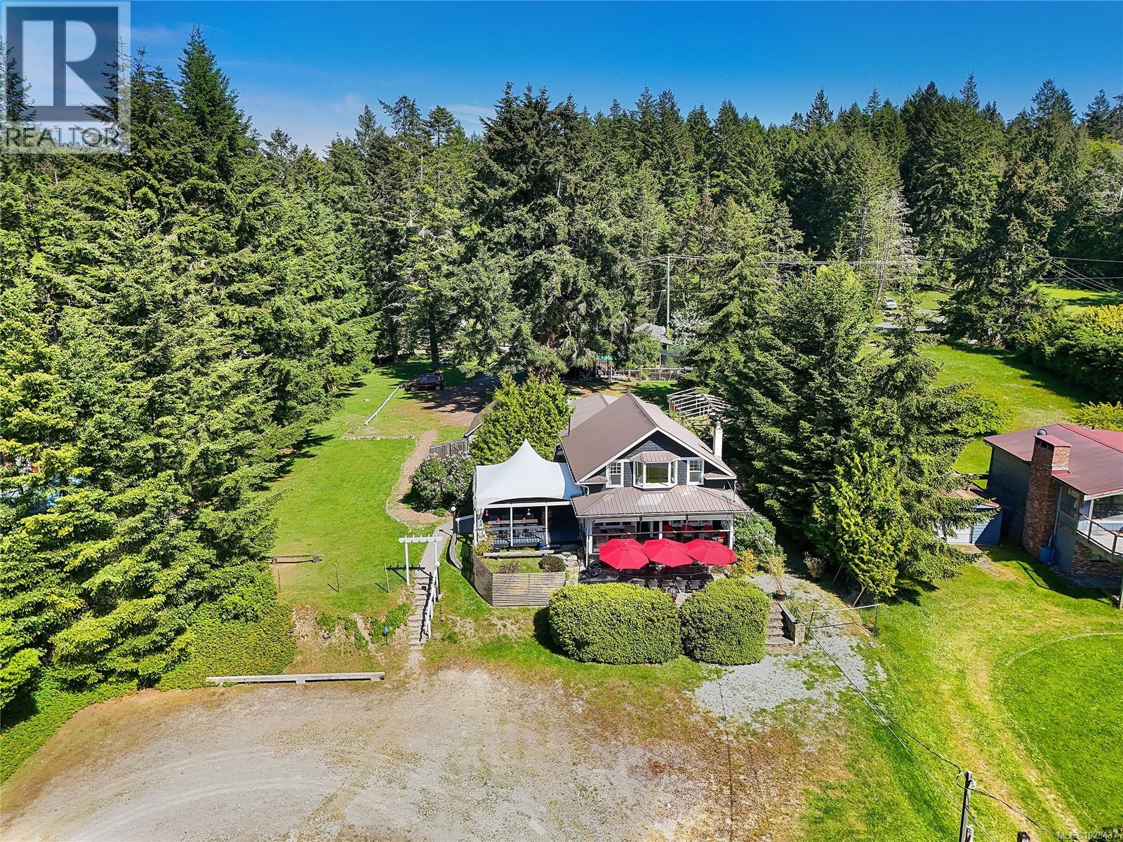 454 Village Bay Road, Mayne Island