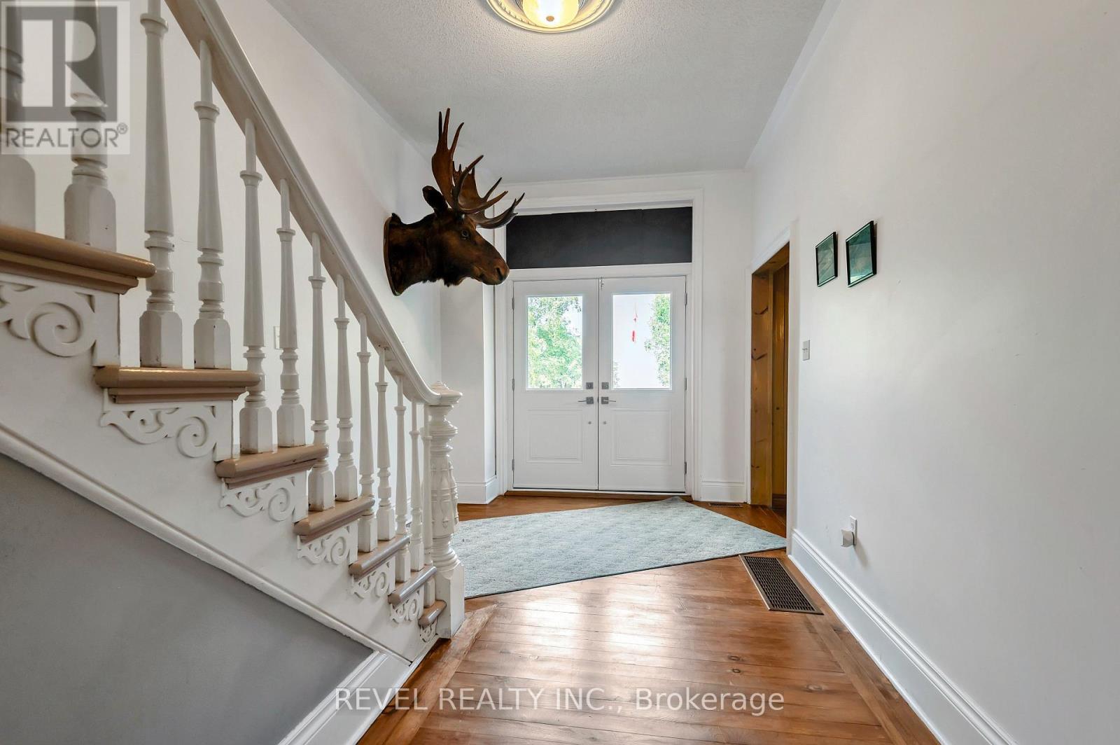 351 HEDGE ROAD - 16