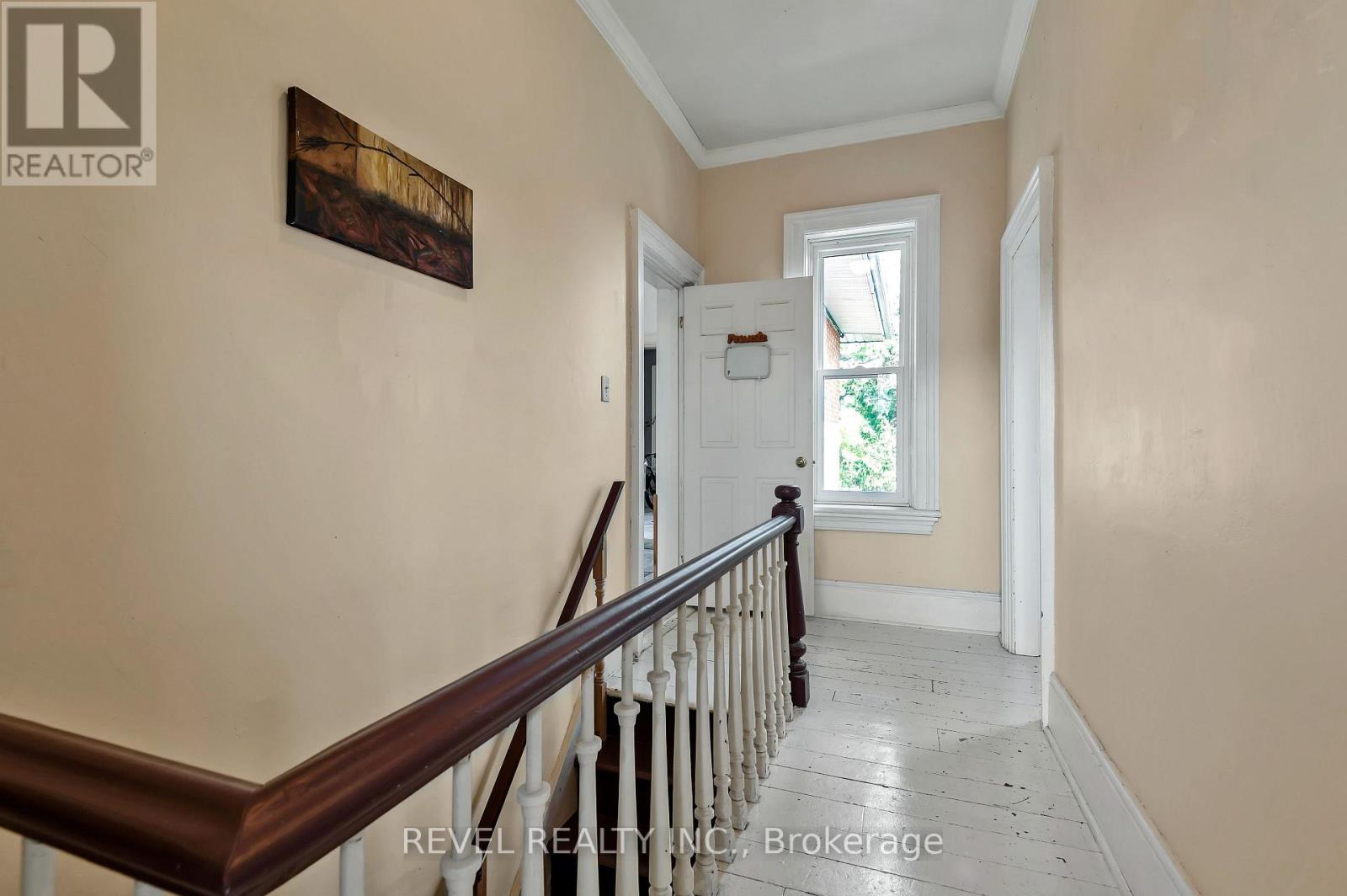 351 HEDGE ROAD - 40