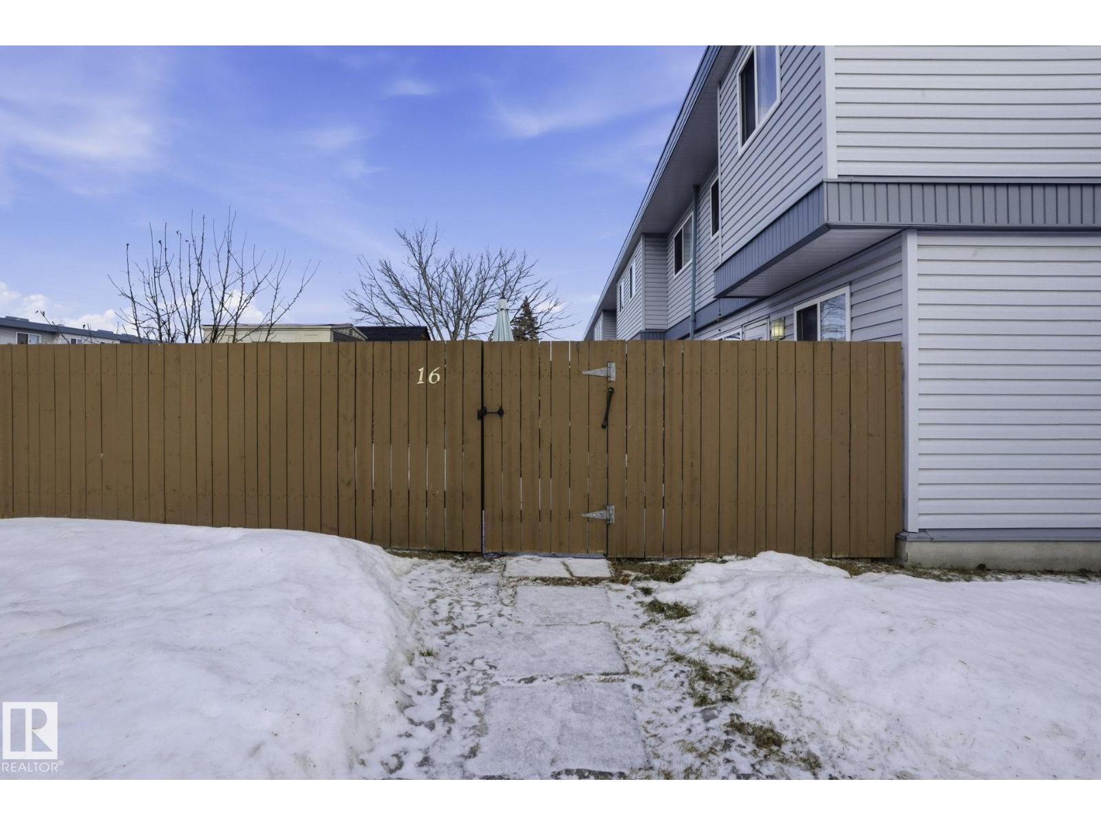 #16B 18305 89 AV NW - 21
