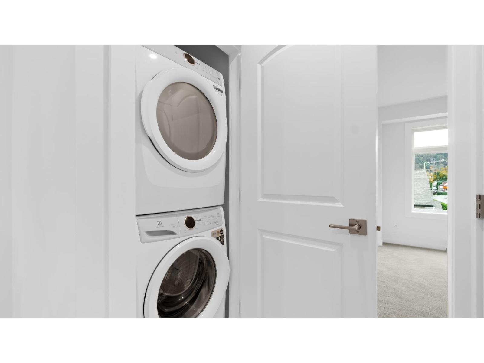 6 1655 AGASSIZ ROSEDALE NO 9 HIGHWAY, Agassiz, Agassiz