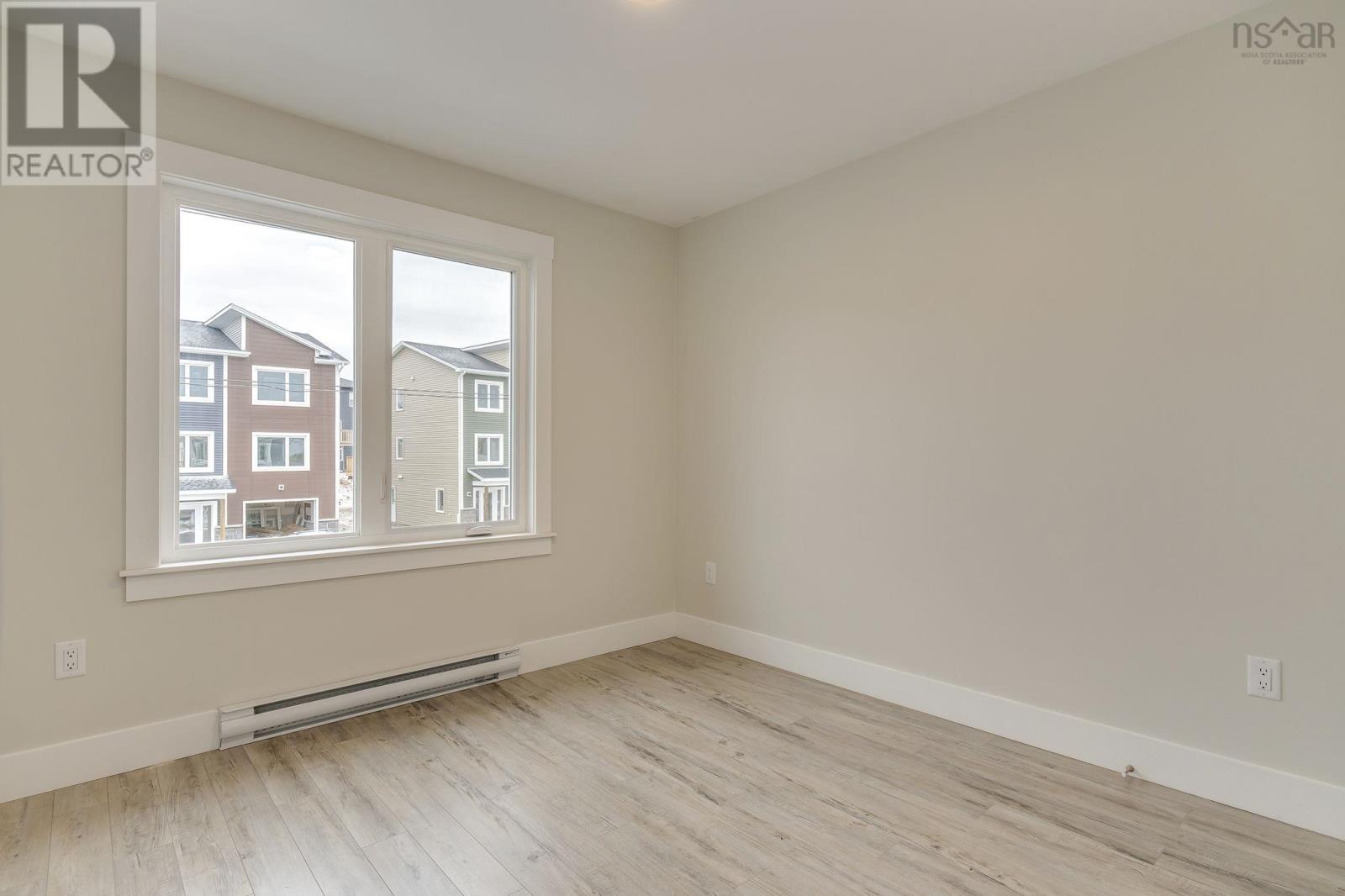 Property 31 of 47 of 2039 119 Flatrock Crescent