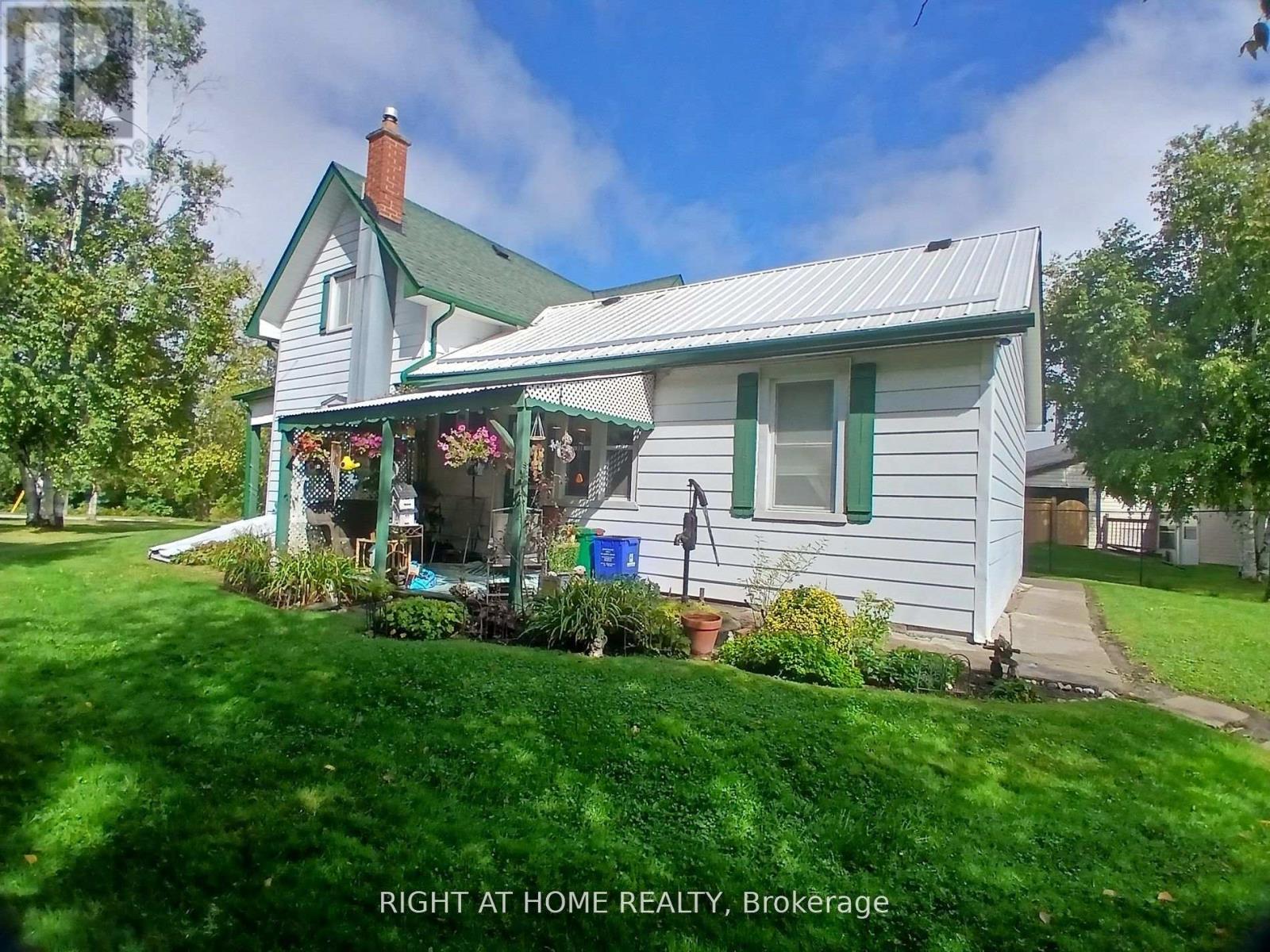 171 UNION AVENUE - 8