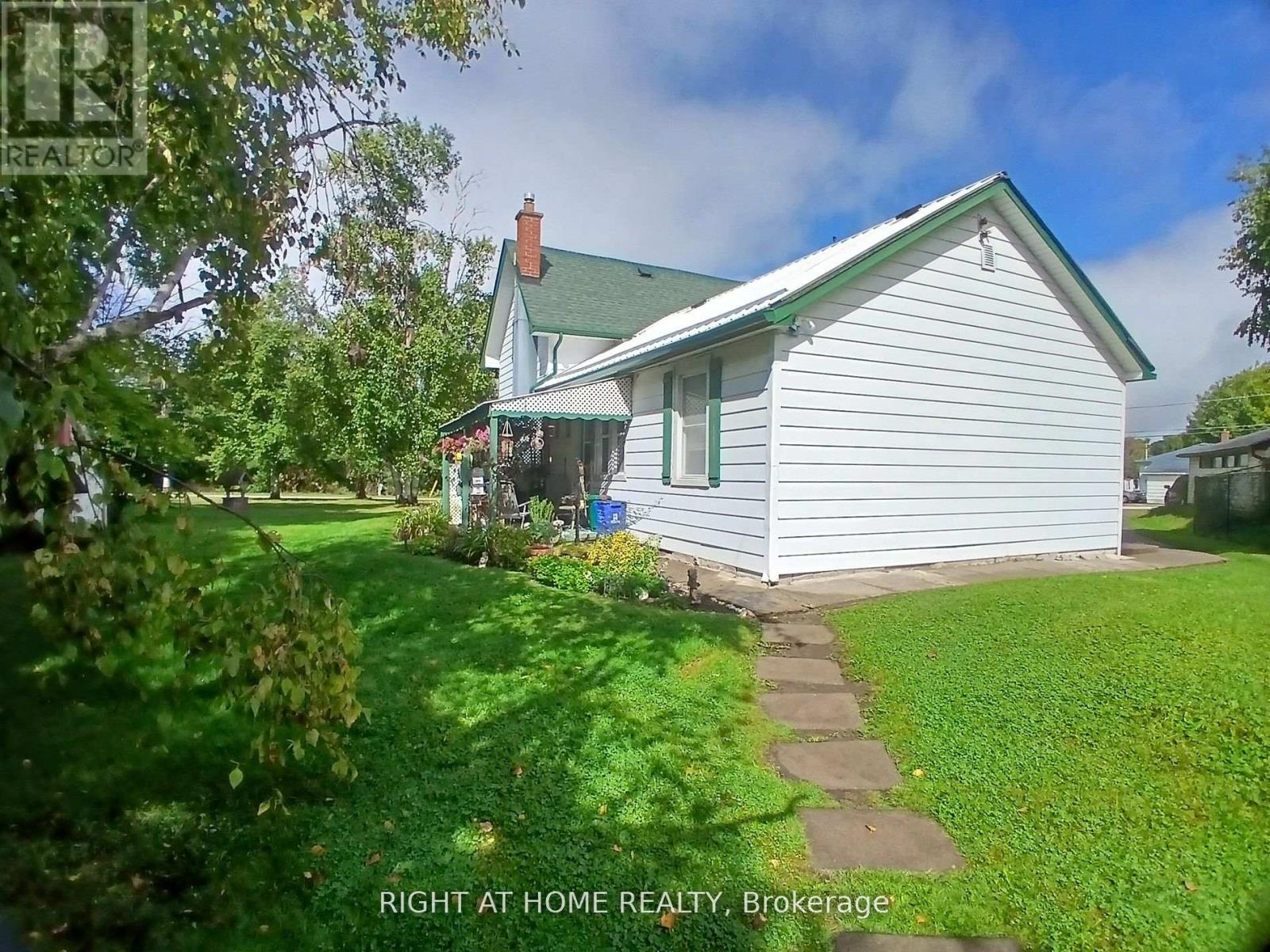 171 UNION AVENUE - 9