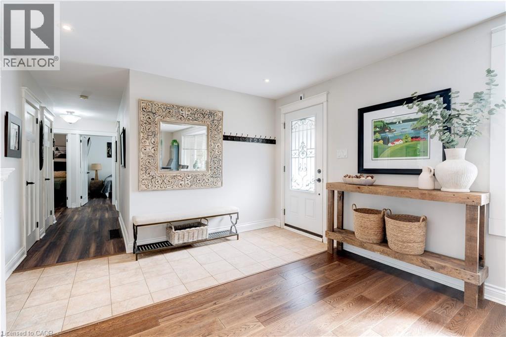 4391 LAKESHORE ROAD - 7