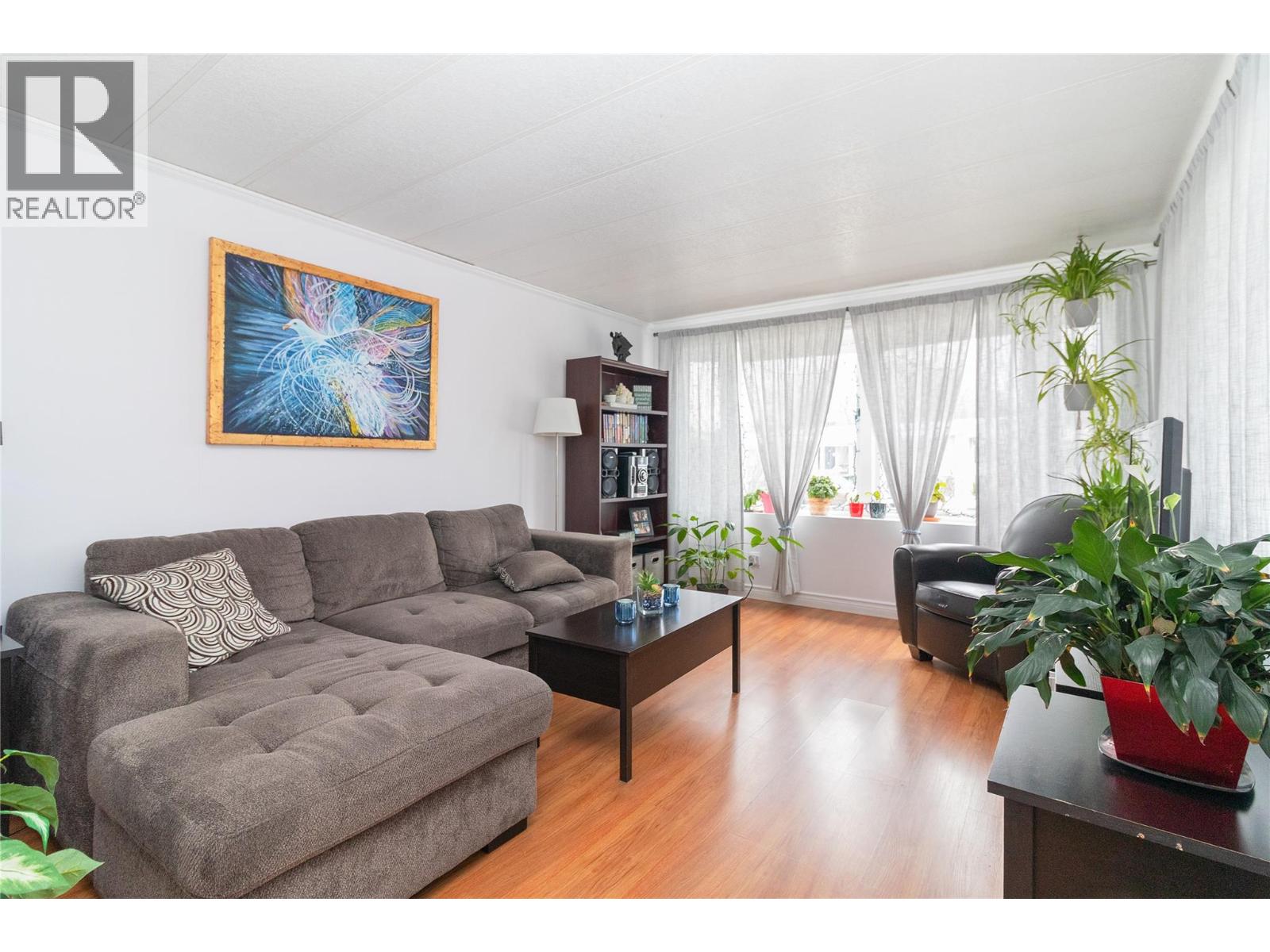 141 3745 Lakeshore Road, Kelowna