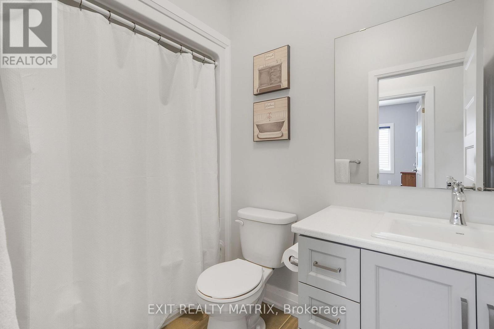 128 LYON STREET — photo 22