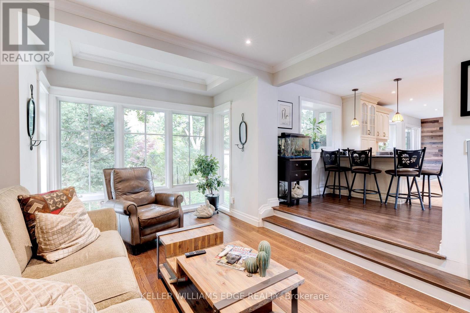 4391 LAKESHORE ROAD - 19
