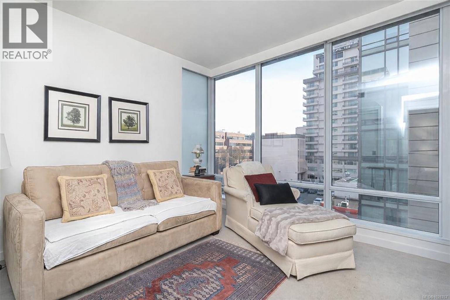 #707 708 BURDETT AVE - 15