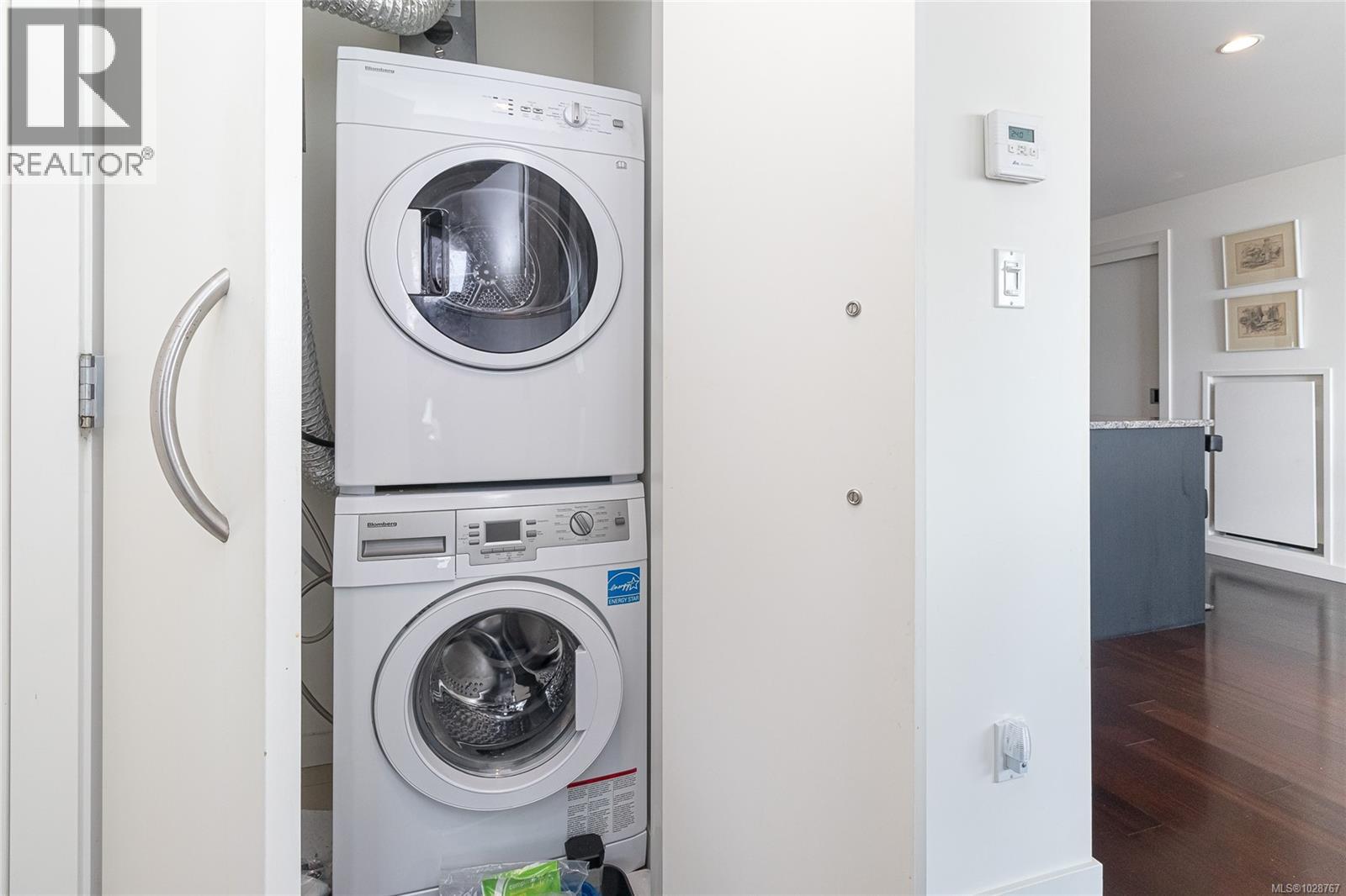 #707 708 BURDETT AVE - 18