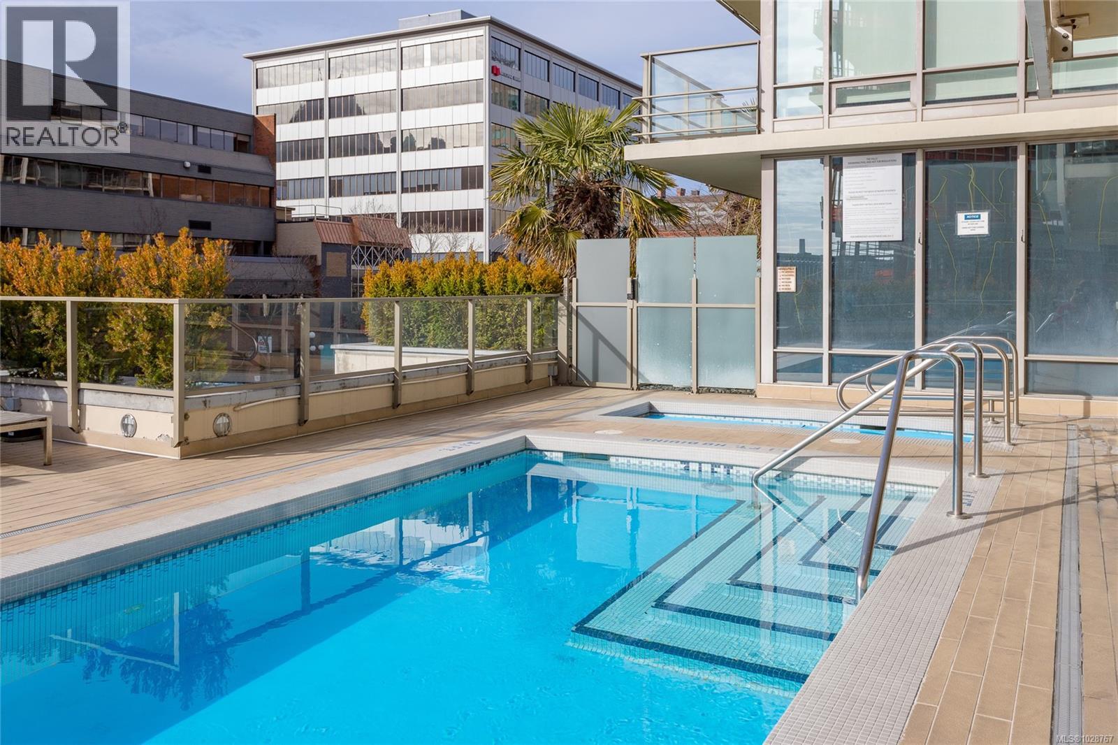 #707 708 BURDETT AVE - 32