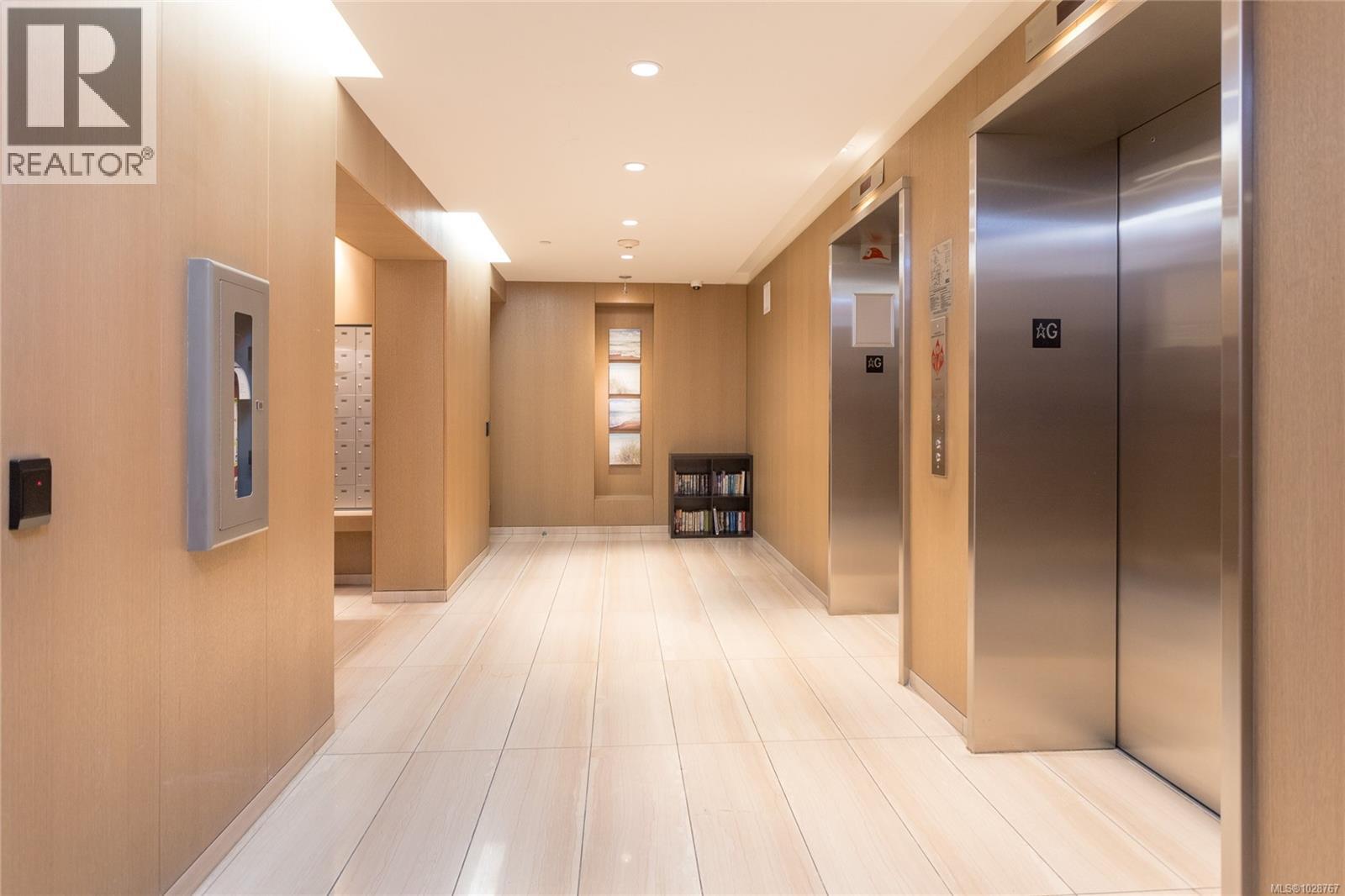 #707 708 BURDETT AVE - 36