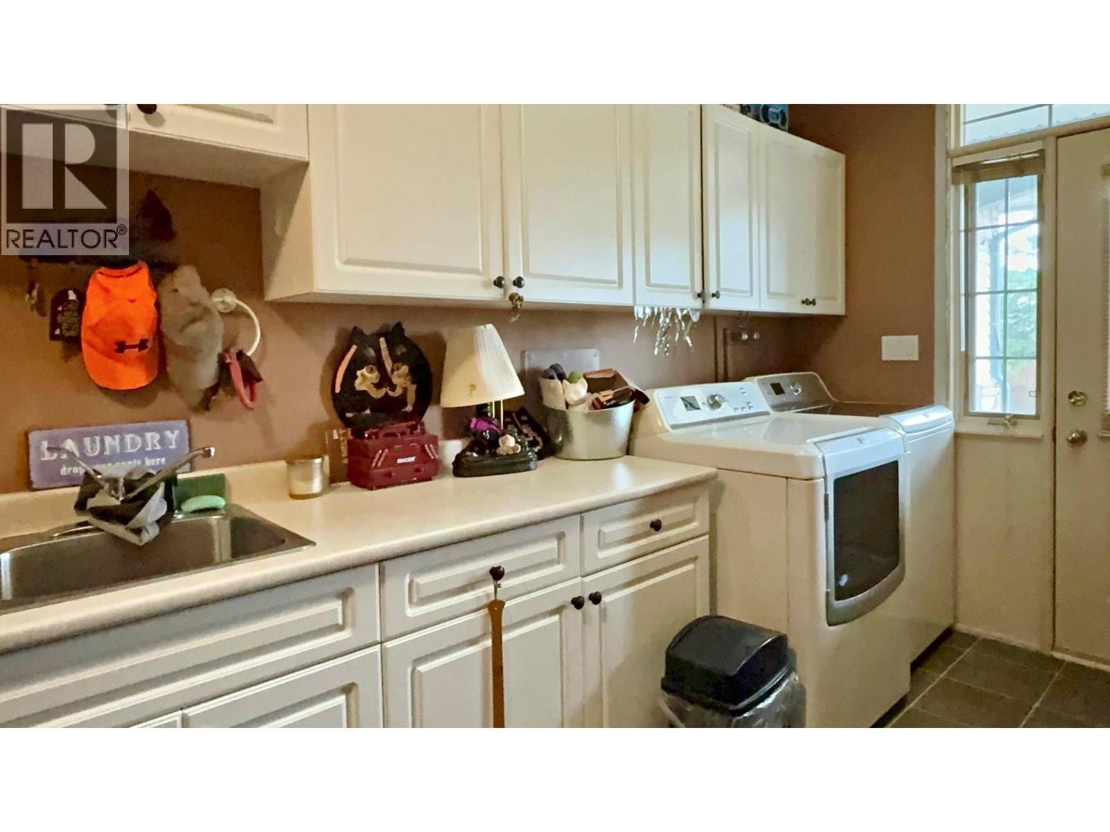 3267 Roncastle Road, Blind Bay