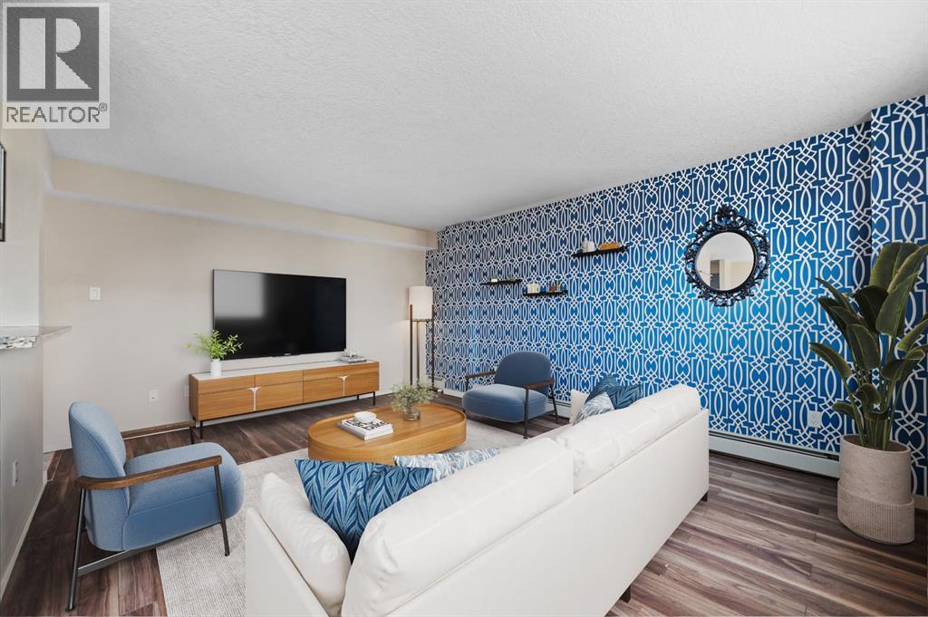 Single Family House for Sale in    Street NW Hillhurst Calgary 