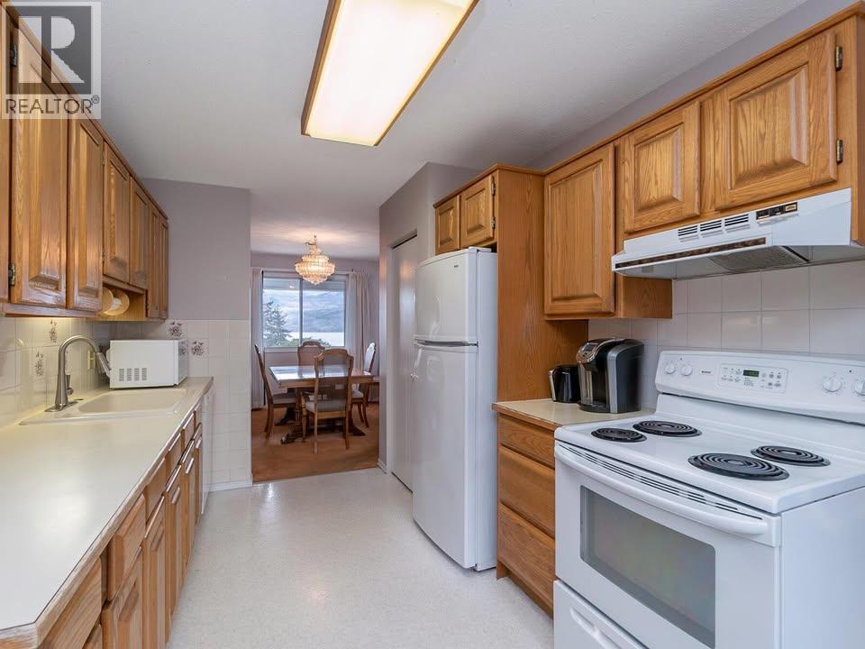 3745 Shaw Road, Peachland