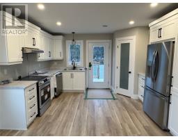2 Spruce Grove Place thumbnail 2