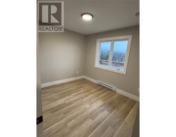 2 Spruce Grove Place thumbnail 5
