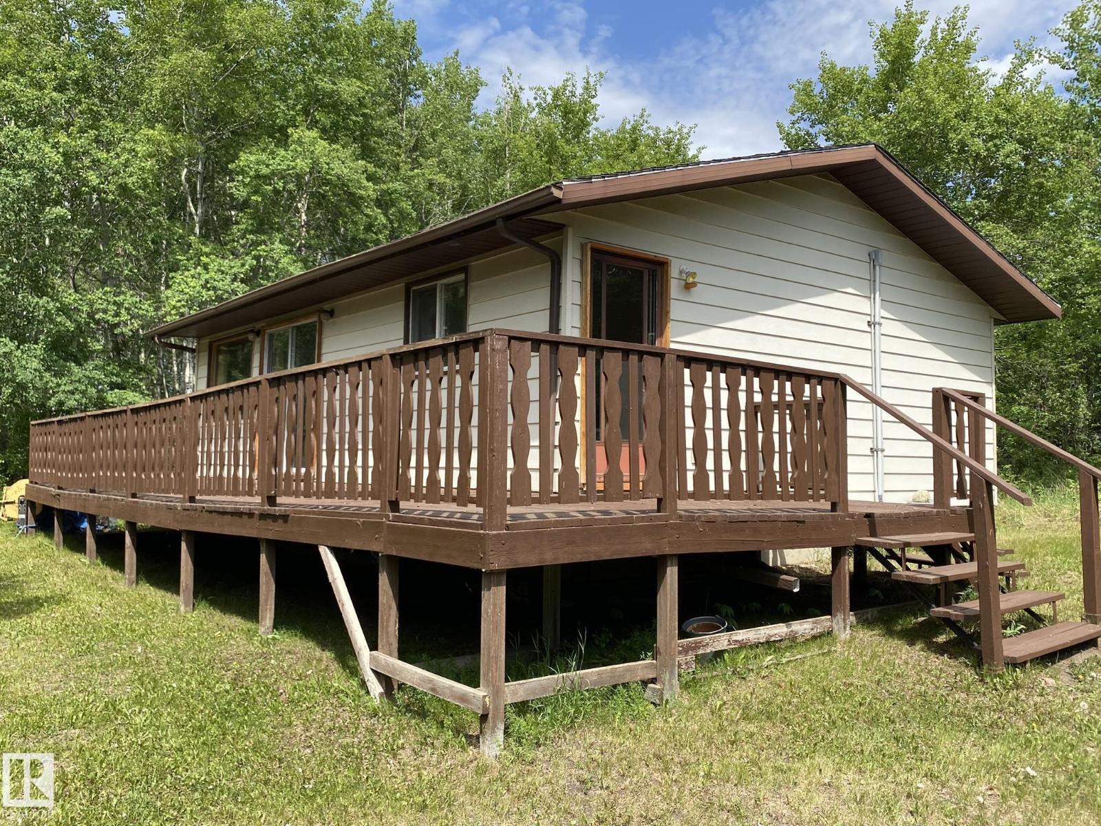 
          19042 Victoria Trail
            <br/>
            <span>Rural Smoky Lake County</span>
            , 
            <span>AB</span>
             <span>T0A3C0</span>
         - Photo 17