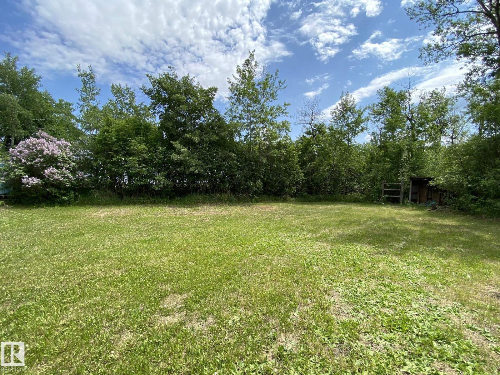 
          19042 Victoria Trail
            <br/>
            <span>Rural Smoky Lake County</span>
            , 
            <span>AB</span>
             <span>T0A3C0</span>
         - Photo 40