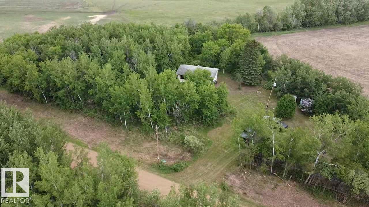 
          19042 Victoria Trail
            <br/>
            <span>Rural Smoky Lake County</span>
            , 
            <span>AB</span>
             <span>T0A3C0</span>
         - Photo 24