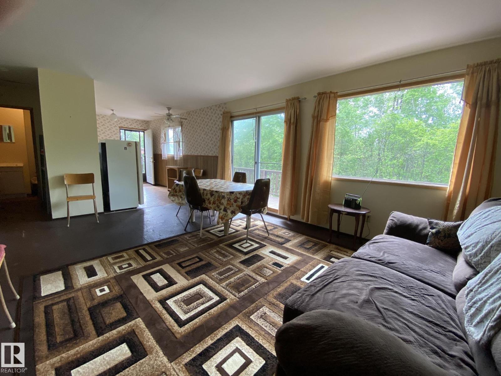 
          19042 Victoria Trail
            <br/>
            <span>Rural Smoky Lake County</span>
            , 
            <span>AB</span>
             <span>T0A3C0</span>
         - Photo 14