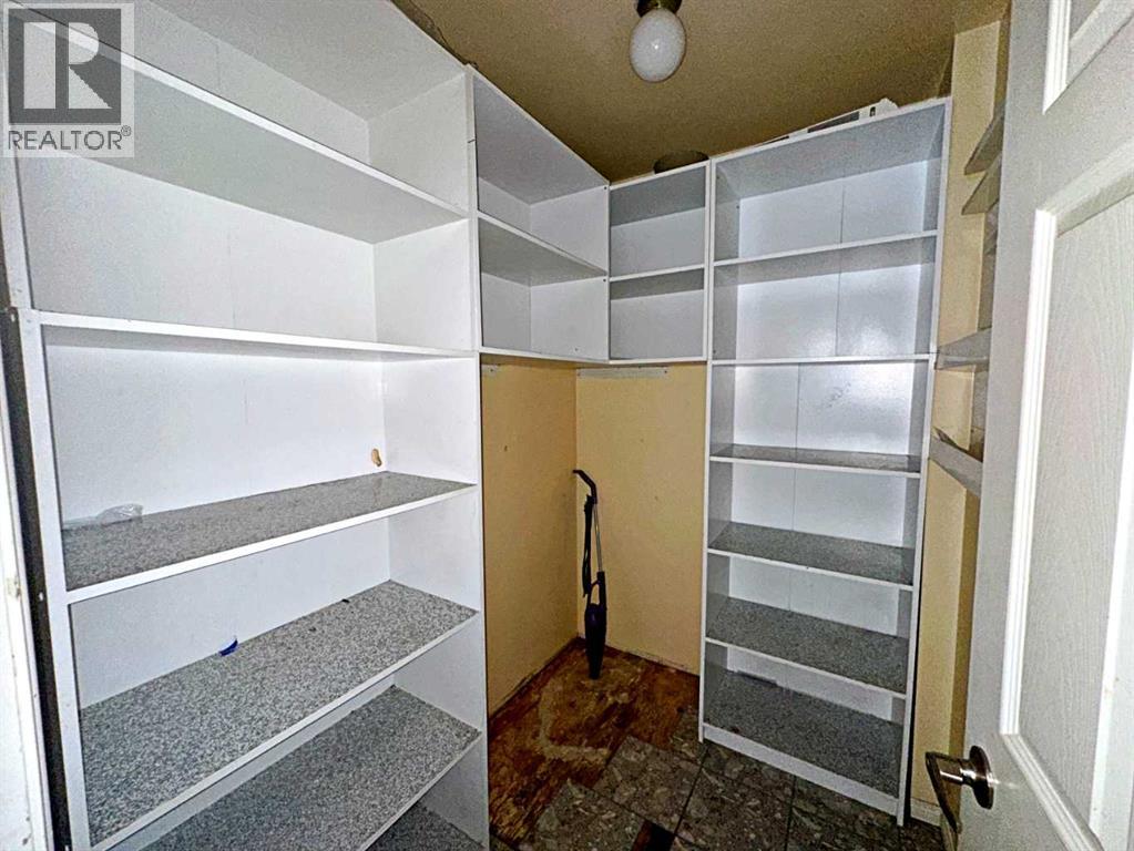 400 Silin Forest Road, Fort McMurray