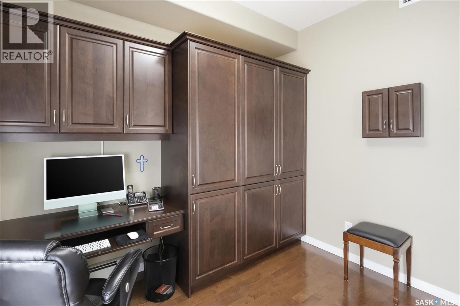 Single Family House Low rise for Sale in   Heritage VIEW Saskatoon 