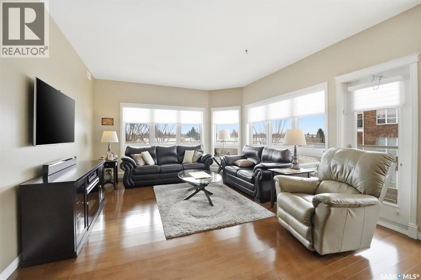 Single Family House Low rise for Sale in   Heritage VIEW Saskatoon 