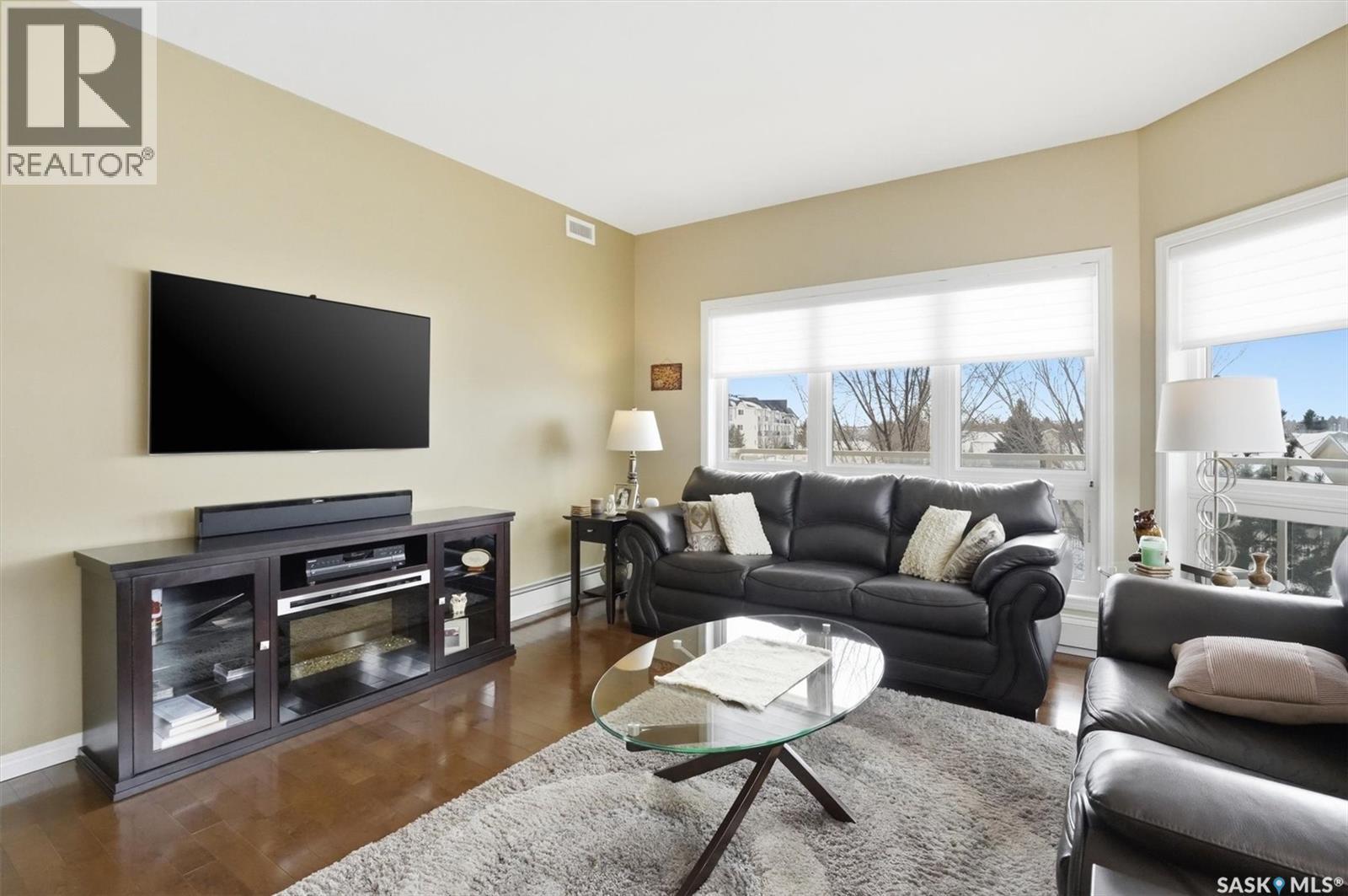 Single Family House Low rise for Sale in   Heritage VIEW Saskatoon 