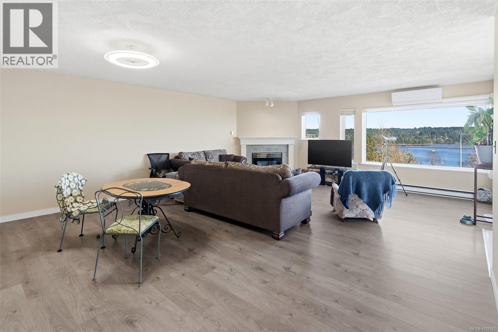 #12 100 GIFFORD RD - 11