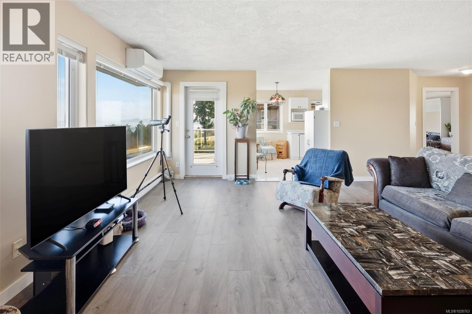 #12 100 GIFFORD RD - 15