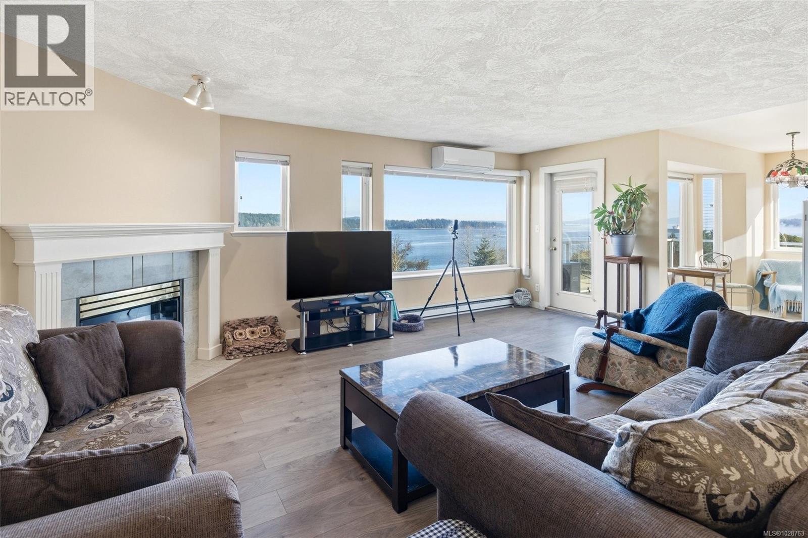 #12 100 GIFFORD RD - Image 2