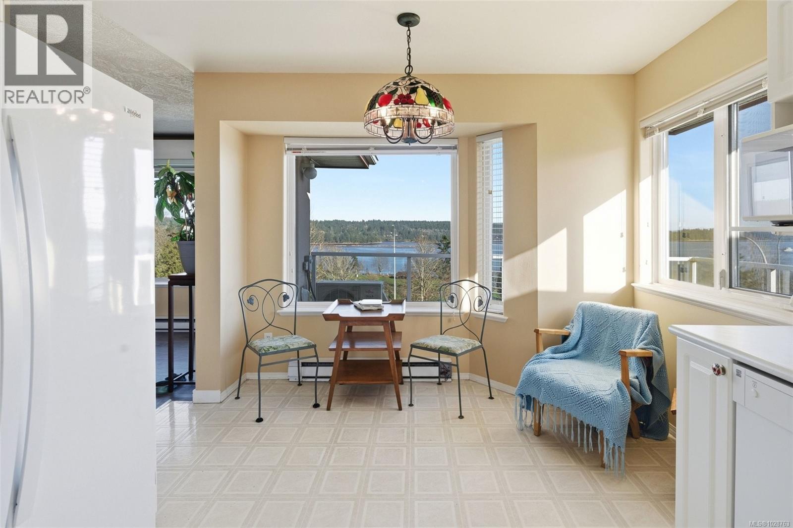 #12 100 GIFFORD RD - Image 3