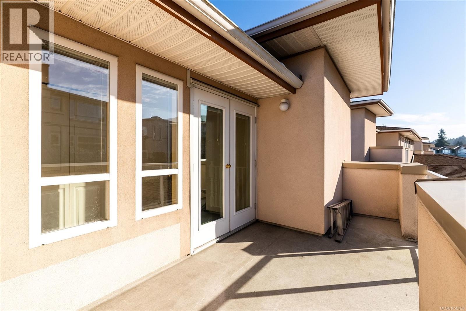 #12 100 GIFFORD RD - 8