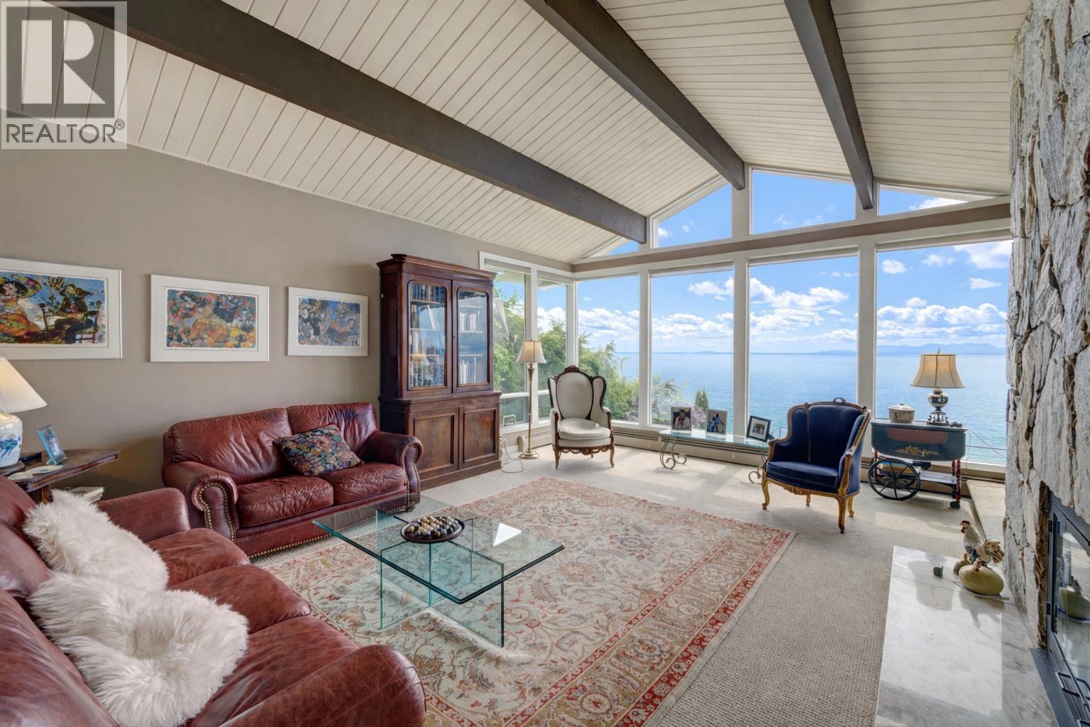 5951 SUNSHINE COAST HIGHWAY, Sechelt