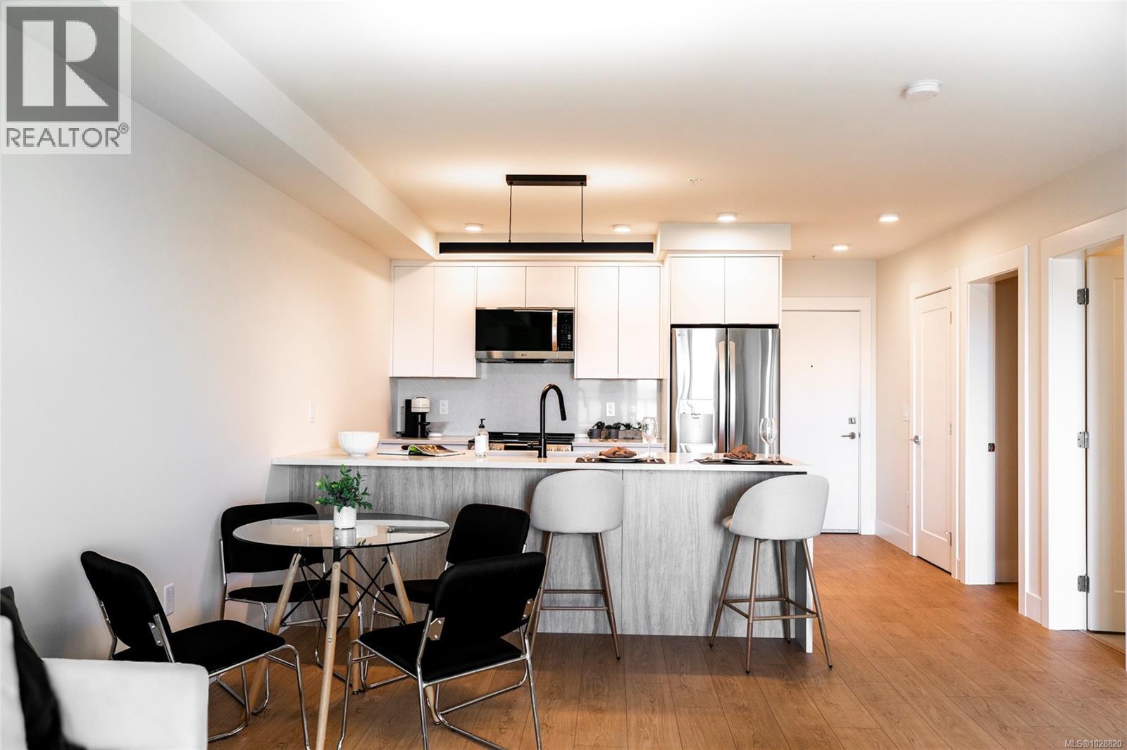 #304 45 Haliburton St - 9